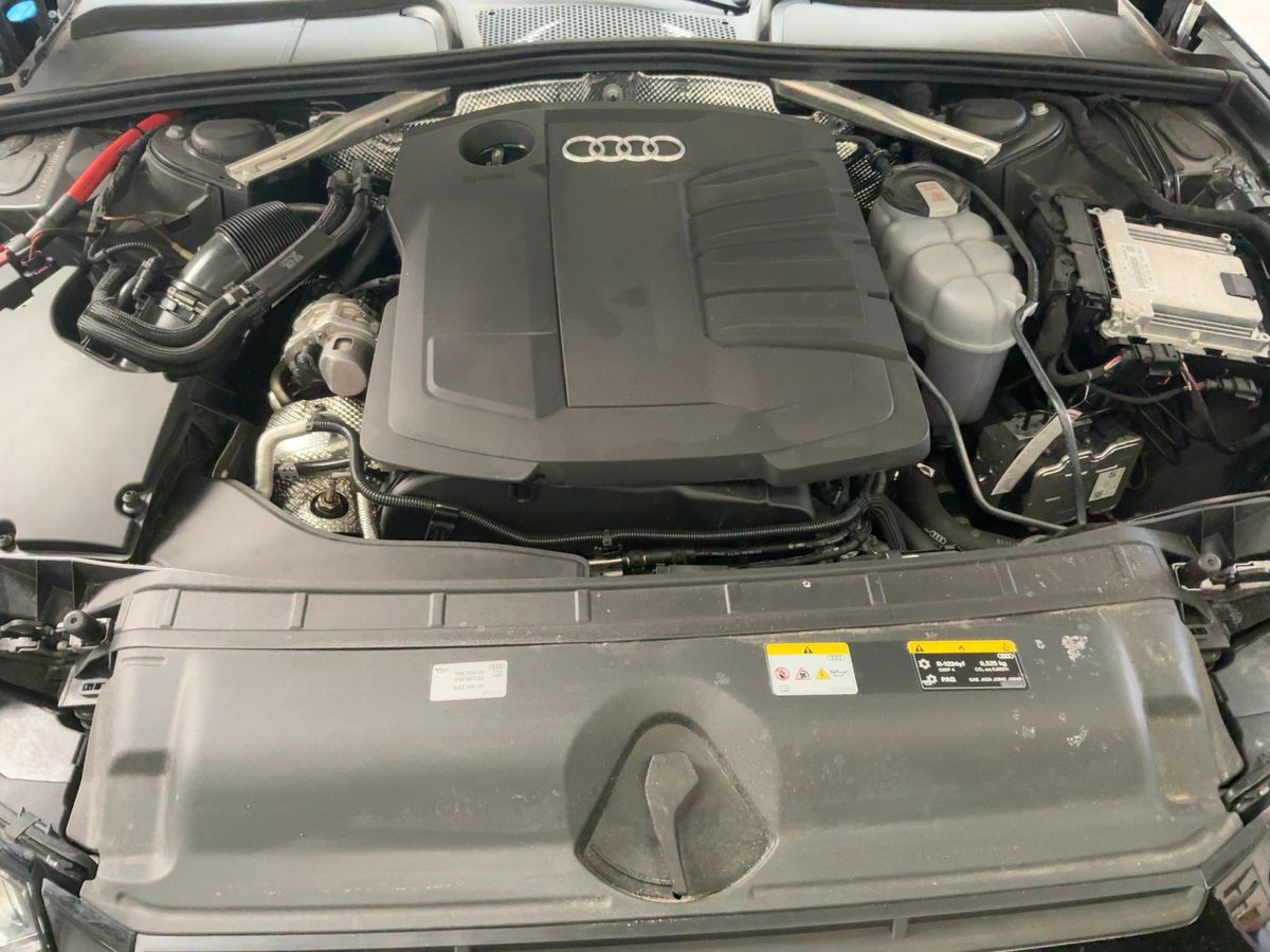 Audi A4 2023 — photo 25