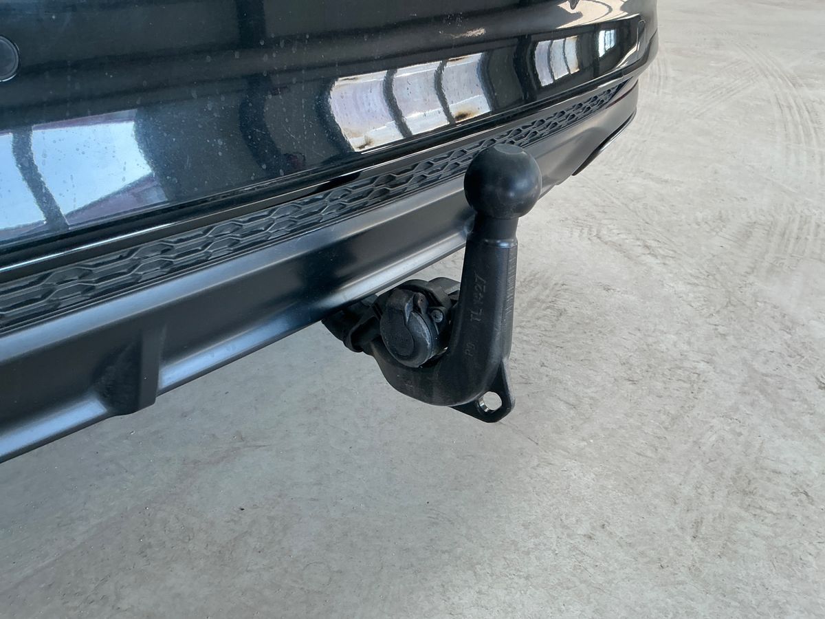 Audi A4 2023 — photo 28