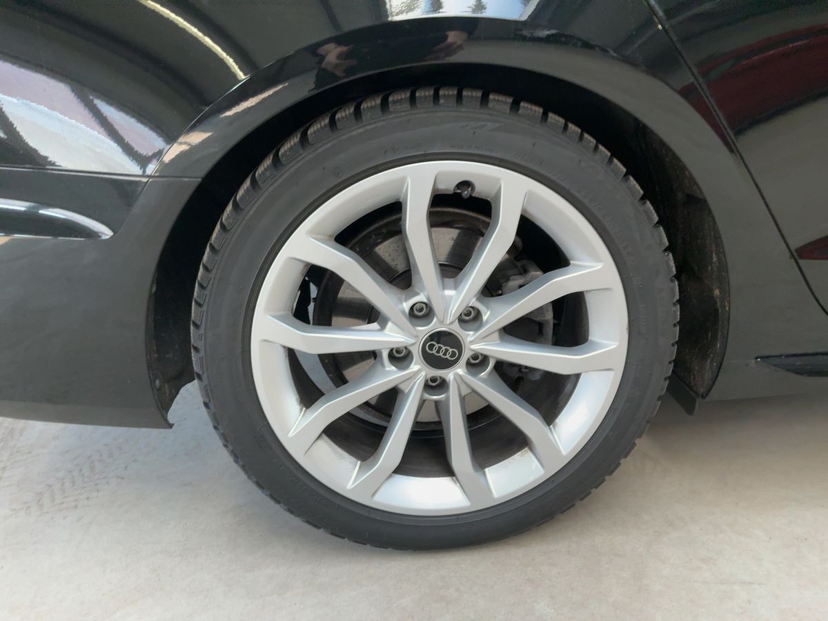 Audi A4 2023 — photo 10