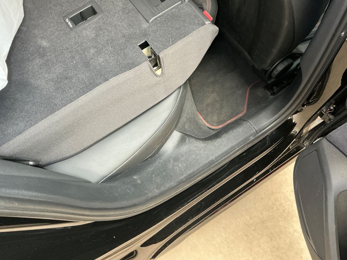 Audi A4 2023 — photo 24