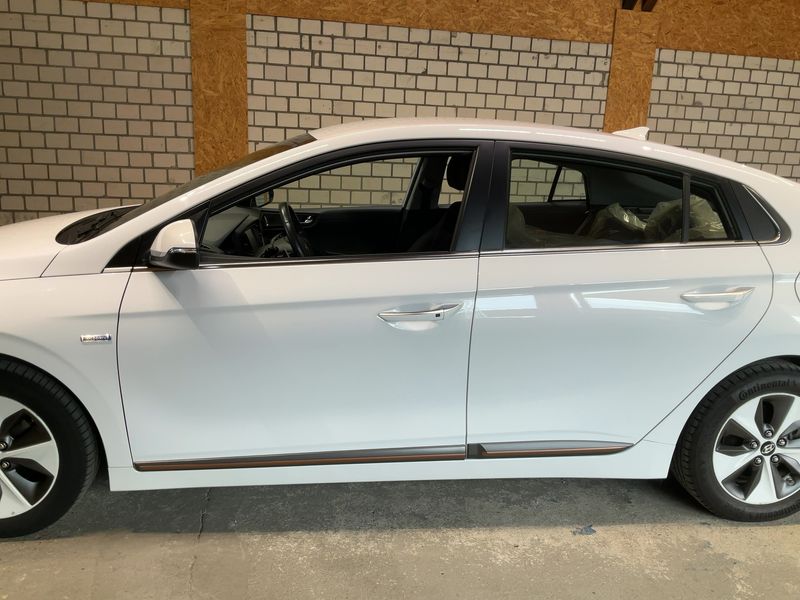 Hyundai IONIQ electric drive 88 kW Style Elektro — zdjęcie 4