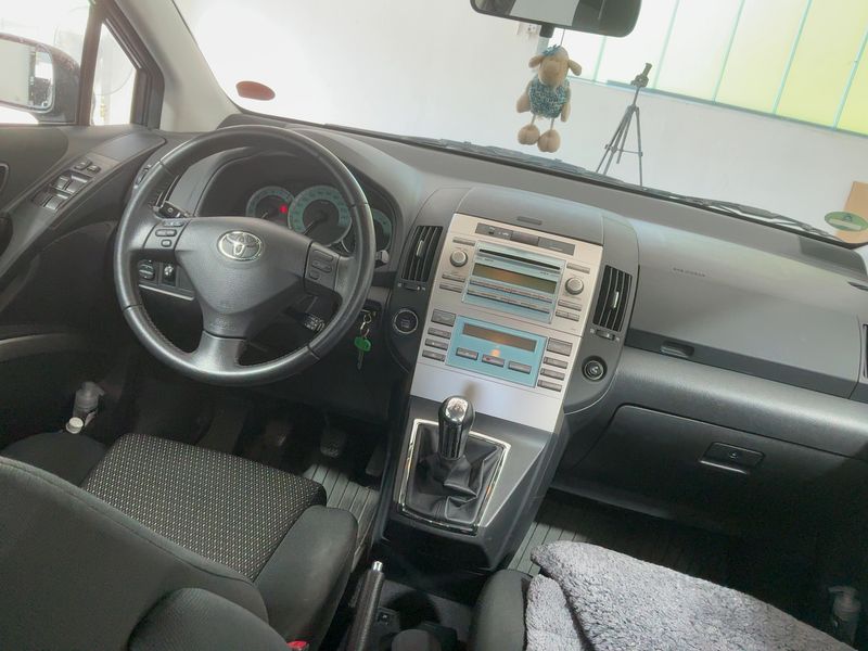 Toyota Corolla Verso 1.8 Team — zdjęcie 12