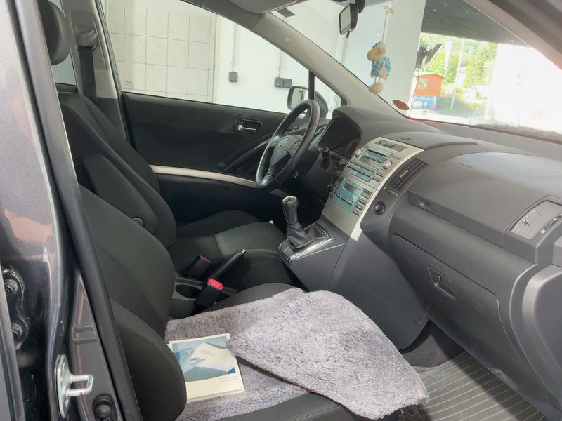 Toyota Corolla Verso 1.8 Team — zdjęcie 11