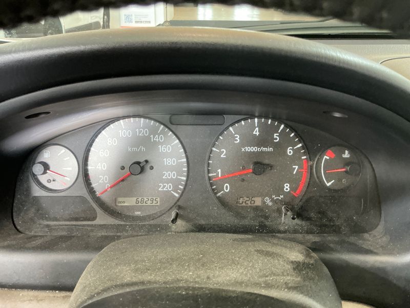 Nissan Almera 1.8 Comfort — zdjęcie 4