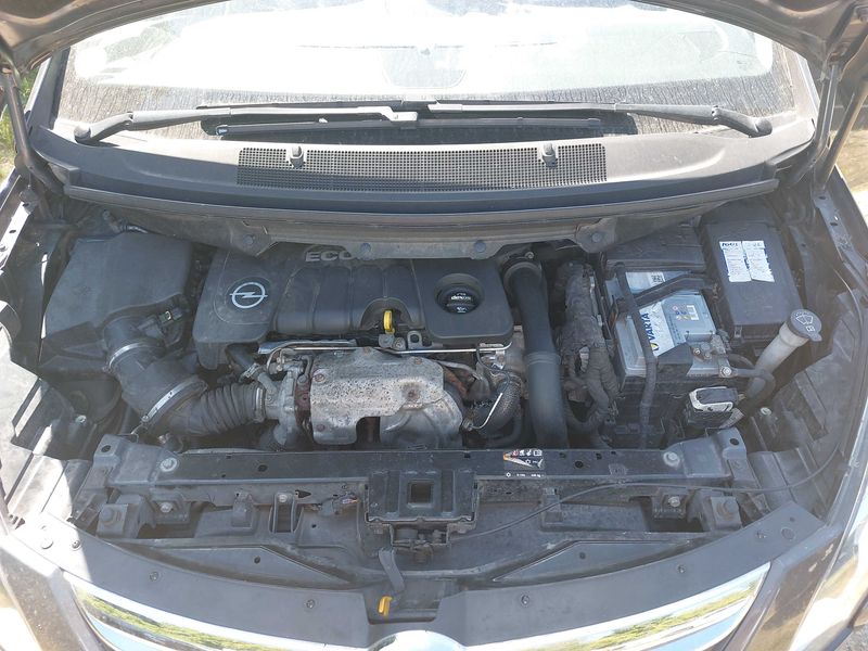 Opel Zafira Tourer 1.6 CDTI Cosmo Pack — zdjęcie 8