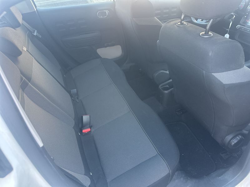 Citroen C3 1.2 PureTech Feel — zdjęcie 13