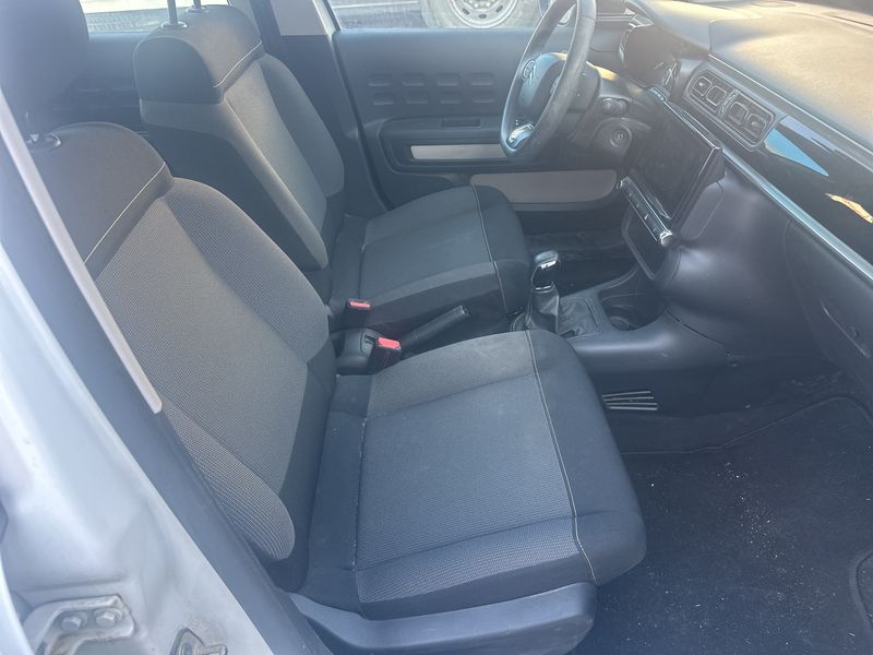 Citroen C3 1.2 PureTech Feel — zdjęcie 10