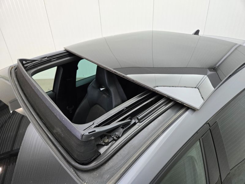 Cupra Leon 1.4 e-HYBRID — zdjęcie 9