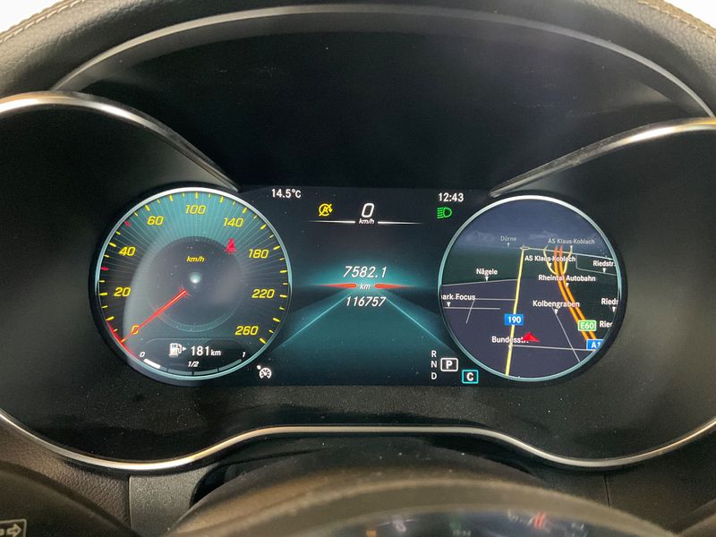 Mercedes-Benz GLC-Klasse GLC 220 d 4Matic AMG Line — zdjęcie 13
