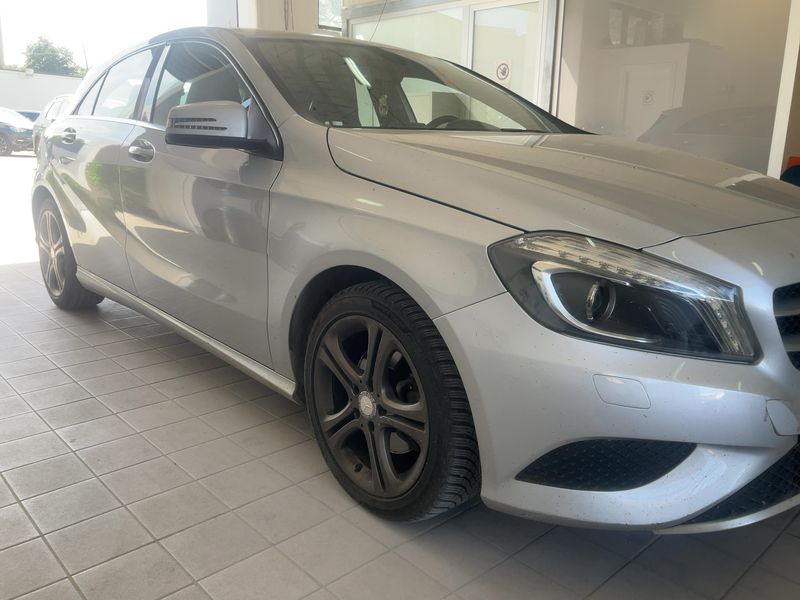 Mercedes-Benz A-Klasse A 200 CDI Urban — zdjęcie 8