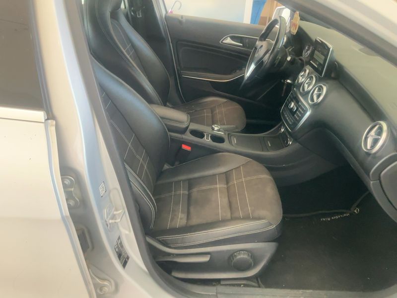 Mercedes-Benz A-Klasse A 200 CDI Urban — zdjęcie 11