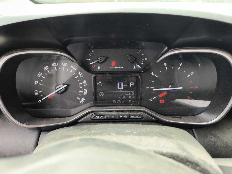 Citroen C3 Aircross 1.5 Blue-HDi Feel — zdjęcie 12