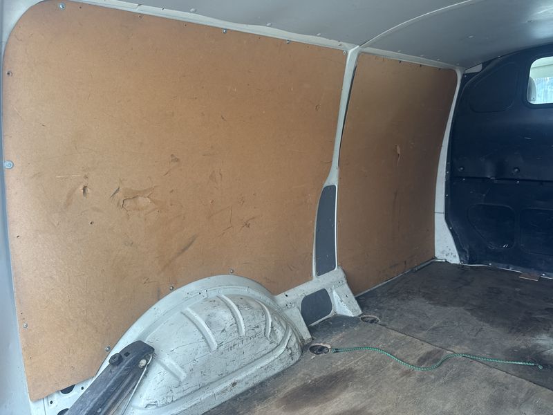 Volkswagen T5 Transporter 1.9 TDI Kasten lang — zdjęcie 19