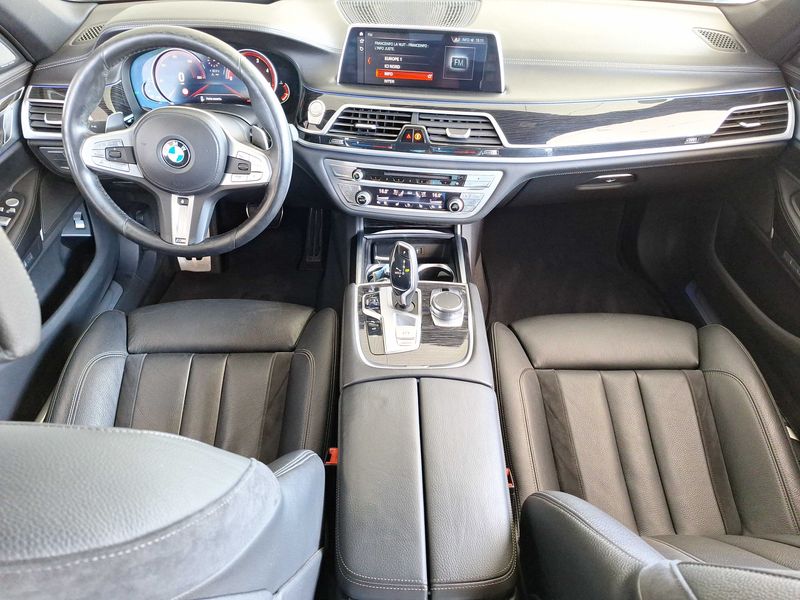 BMW 7er 730d xDrive M Sport — zdjęcie 11