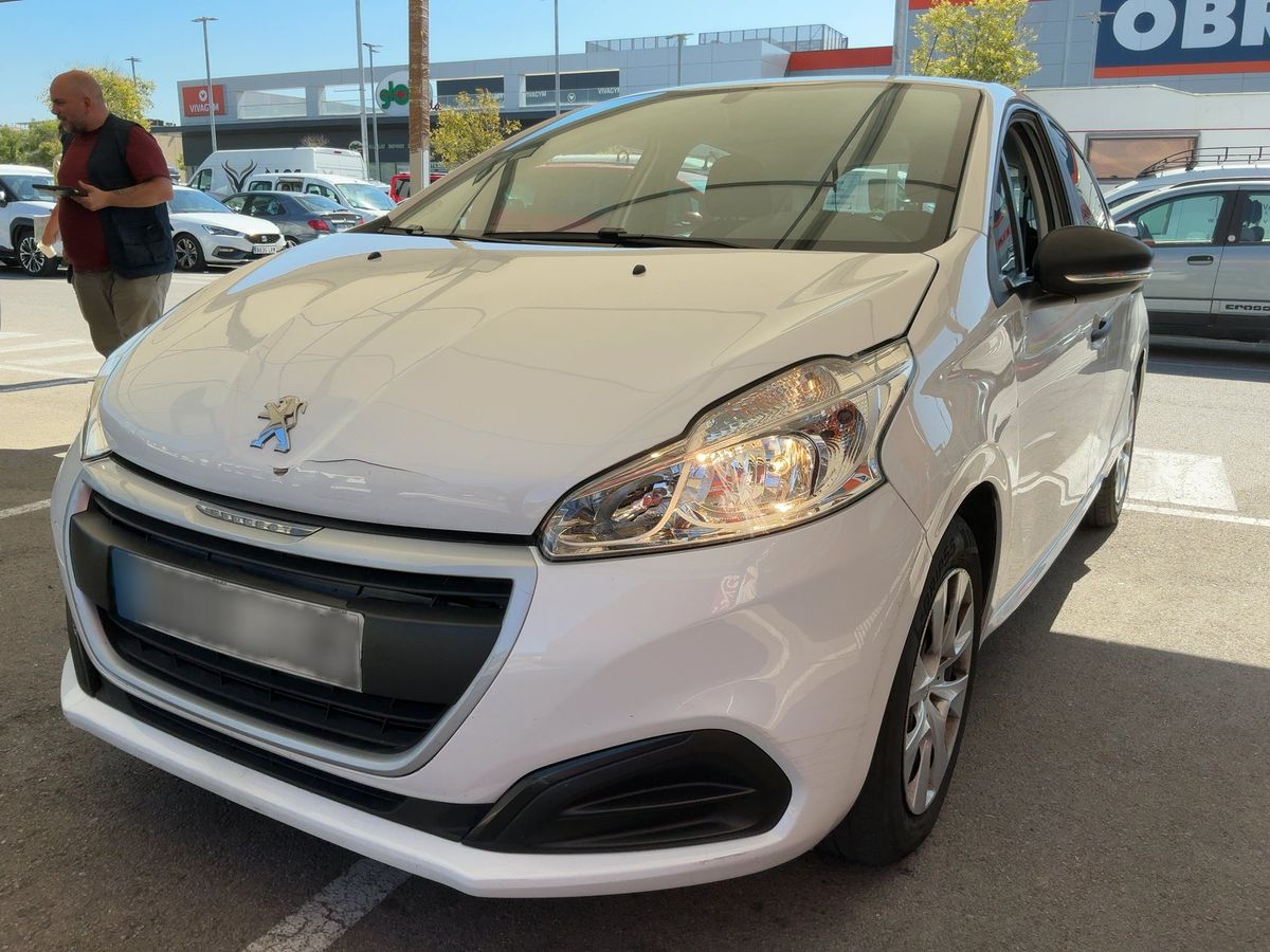 Peugeot 208 2015