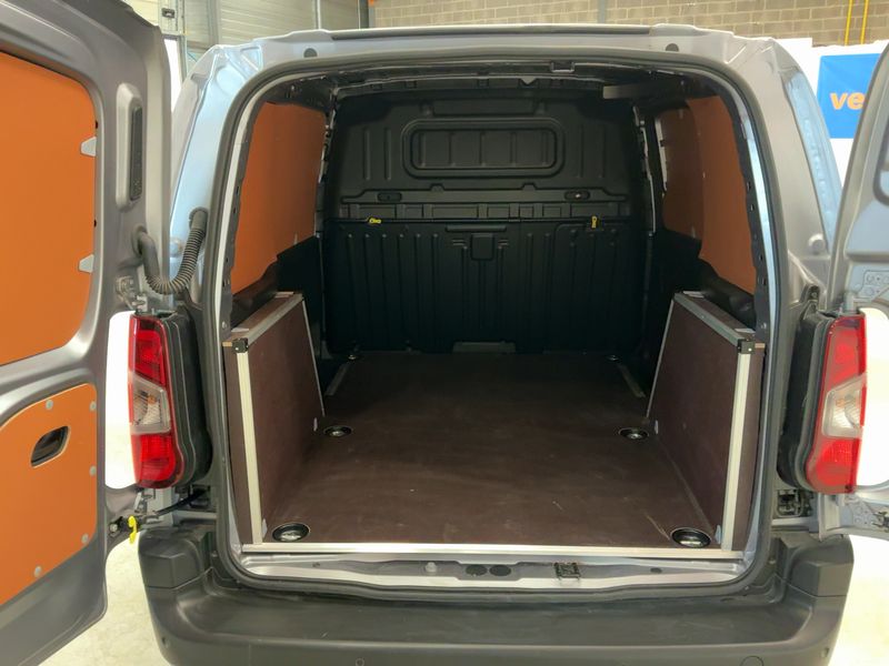 Toyota ProAce City 1.5 D-4D L1 Comfort — zdjęcie 10