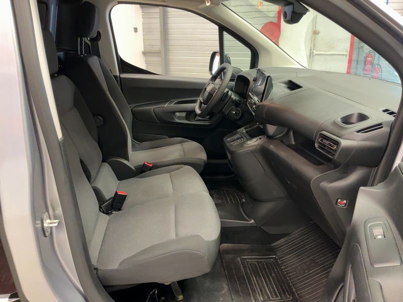 Toyota ProAce City 1.5 D-4D L1 Comfort — zdjęcie 11