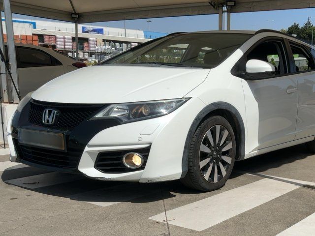 Honda Civic 1.6 DTEC Elegance — zdjęcie 2