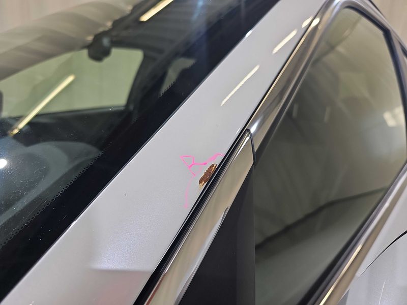 Mitsubishi Eclipse Cross 2.4 Plug-in Hybrid Plus Select 4WD 2023 – снимка 25