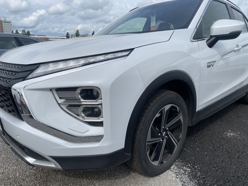 Mitsubishi Eclipse Cross 2.4 Plug-in Hybrid Plus Select 4WD — zdjęcie 2