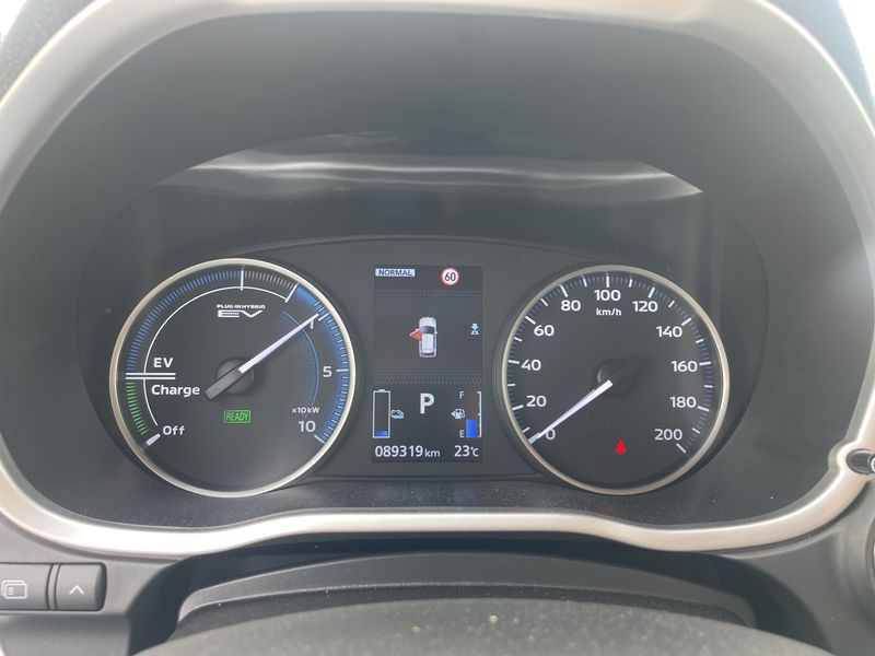 Mitsubishi Eclipse Cross 2.4 Plug-in Hybrid Plus Select 4WD — zdjęcie 12