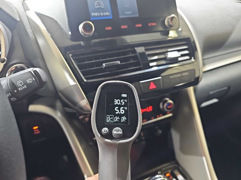 Mitsubishi Eclipse Cross 2.4 Plug-in Hybrid Plus Select 4WD — zdjęcie 16