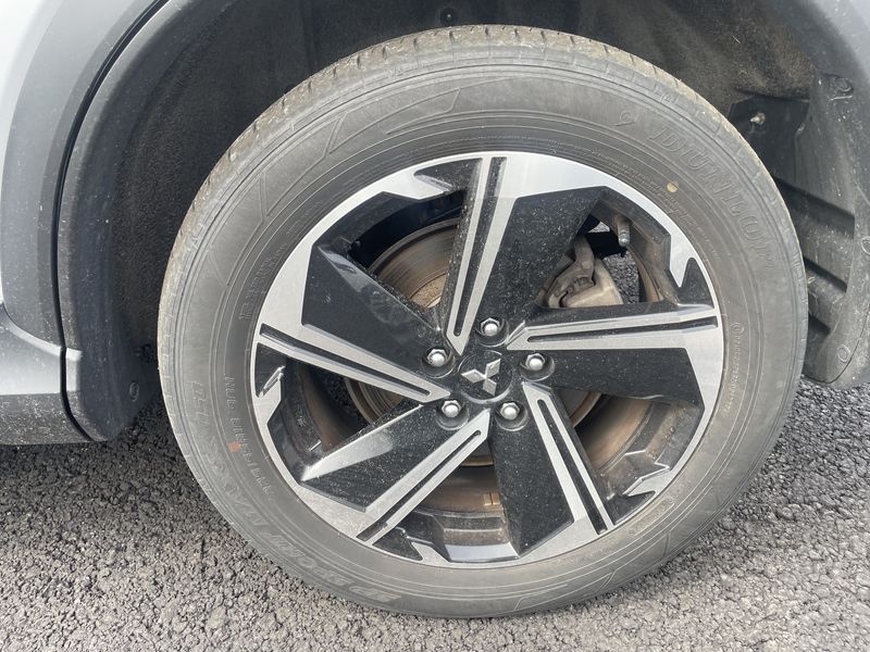 Mitsubishi Eclipse Cross 2.4 Plug-in Hybrid Plus Select 4WD — zdjęcie 17