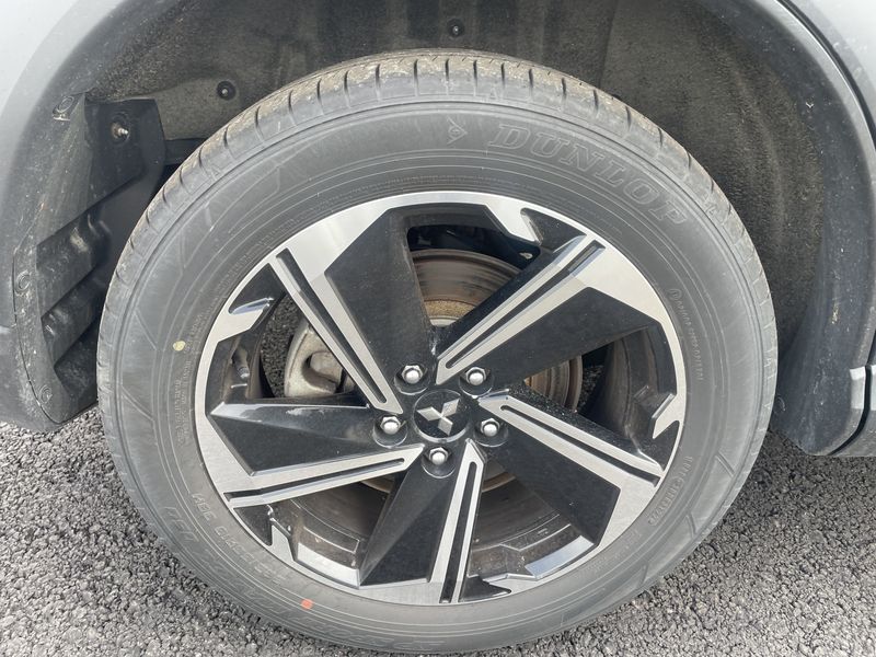 Mitsubishi Eclipse Cross 2.4 Plug-in Hybrid Plus Select 4WD — zdjęcie 18