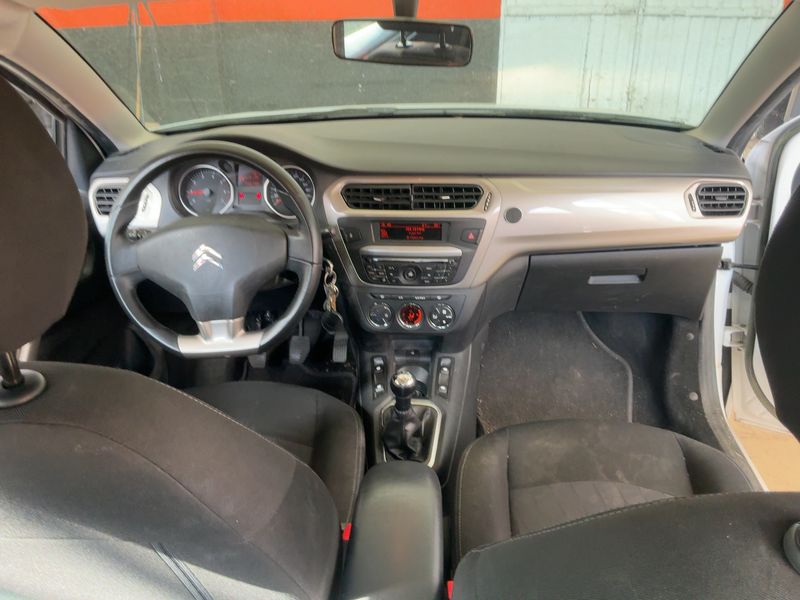 Citroen C-Elysée 1.2 Exclusive — zdjęcie 12