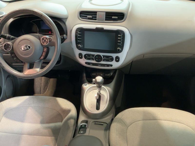 Kia Soul electric drive 81 kW EV — zdjęcie 12