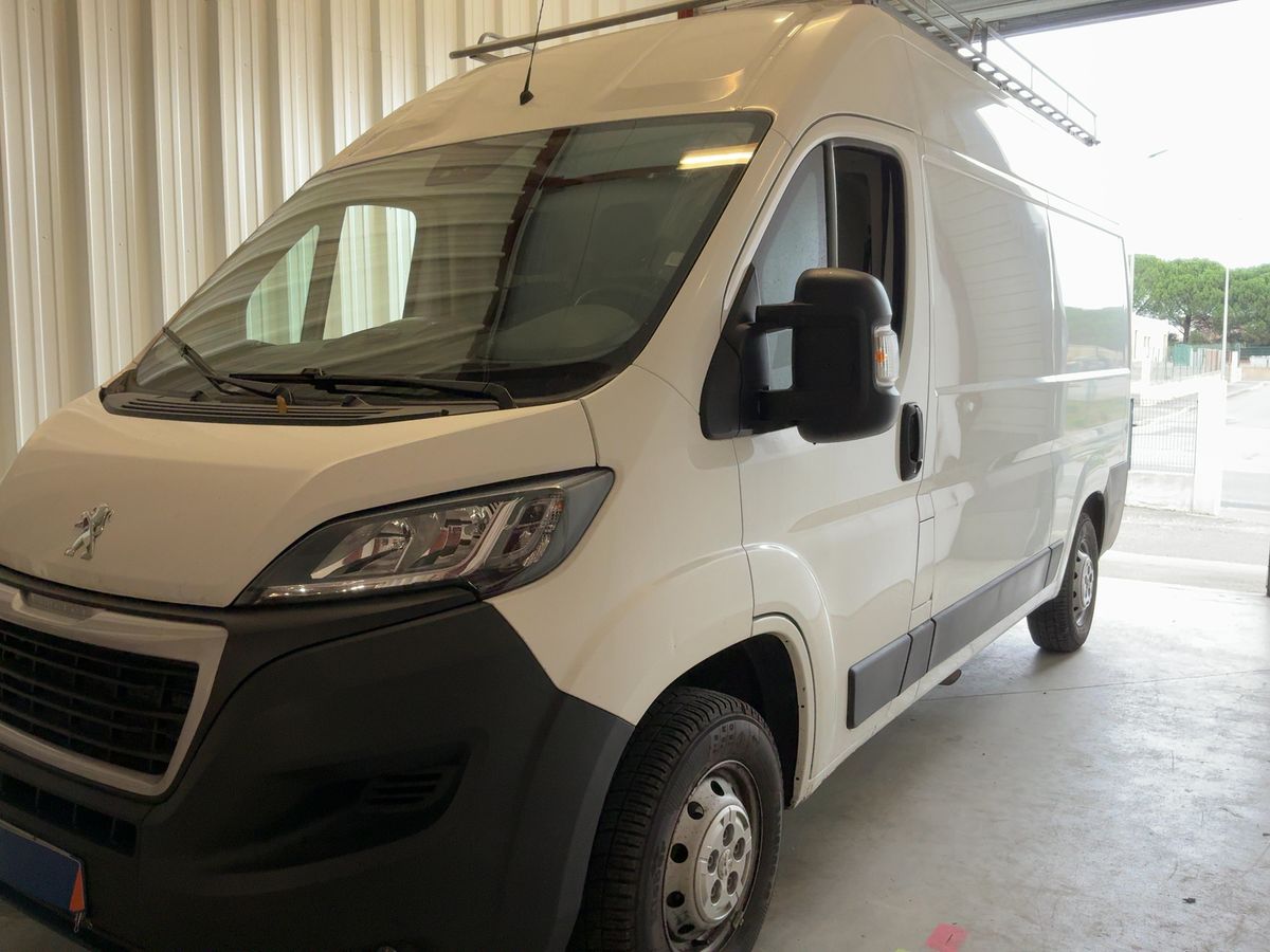 Peugeot Boxer 2.2 Blue-HDi 333 L2H2 Asphalt Stop&Start