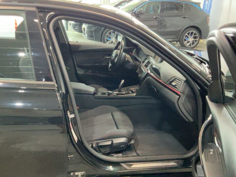 BMW 3er 316i 2014 – снимка 16