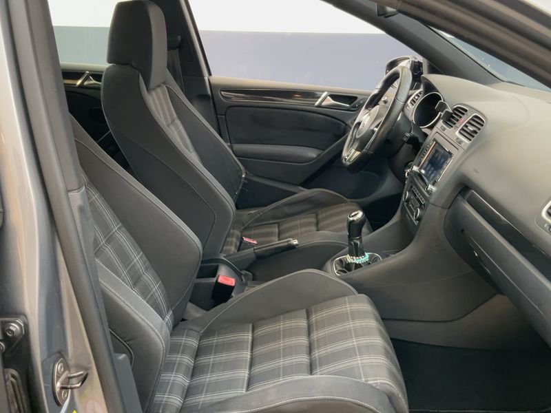 Volkswagen Golf VI 2.0 TDI GTD — zdjęcie 11