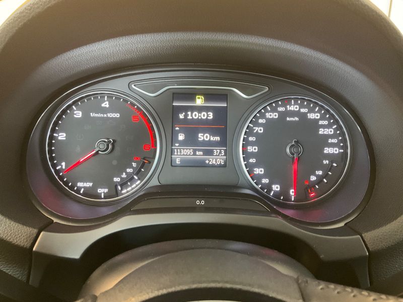 Audi A3 1.6 TDI Sport — zdjęcie 13