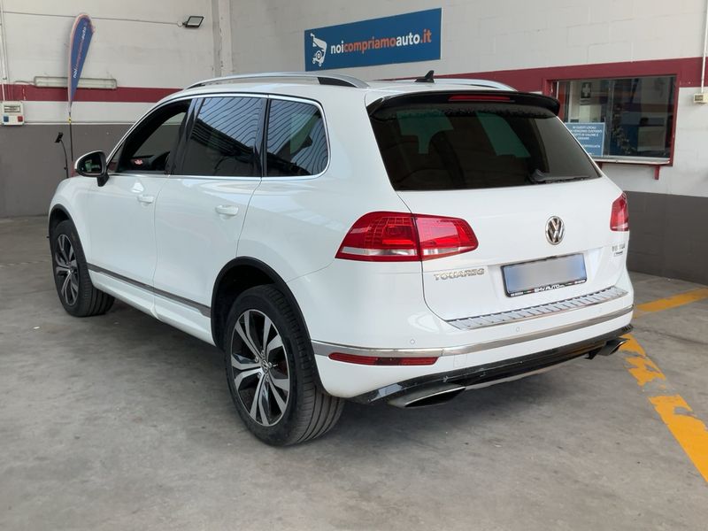 Volkswagen Touareg 3.0 V6 TDI Sport BlueMotion Tech 2017 – снимка 6