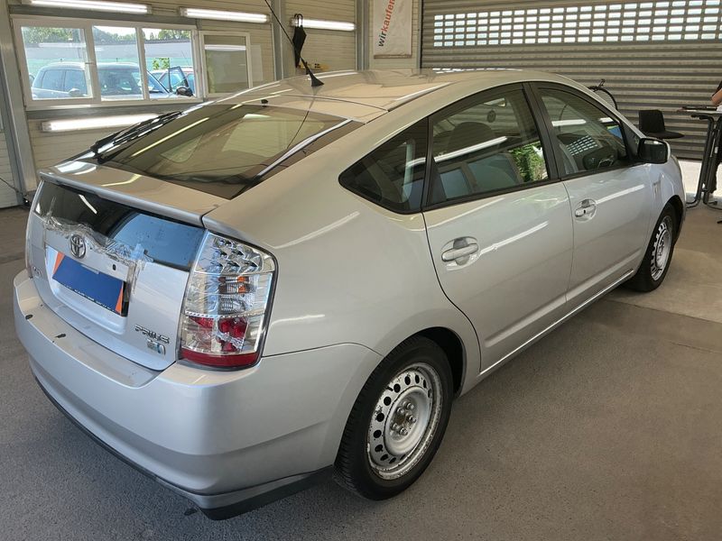 Toyota Prius 1.5 Sol — zdjęcie 2