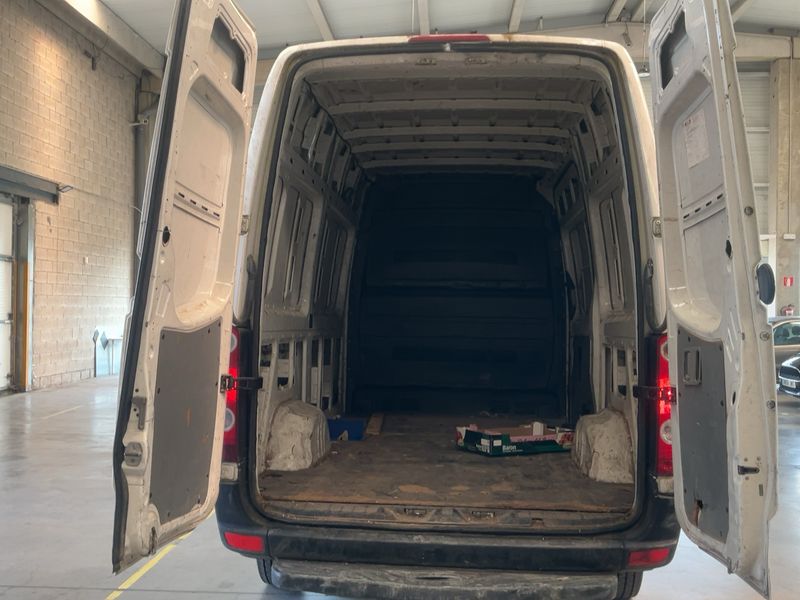 Volkswagen Crafter 2.0 TDI Kasten 35 mittlerer Radstand mit Hochdach — zdjęcie 10