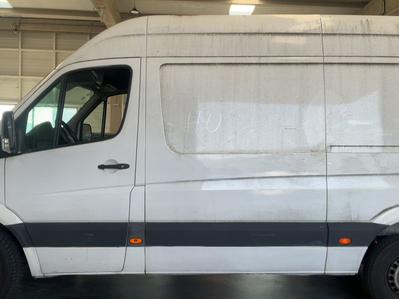 Volkswagen Crafter 2.0 TDI Kasten 35 mittlerer Radstand mit Hochdach — zdjęcie 4