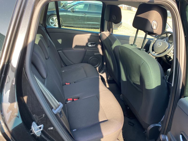 Renault Clio 1.6 Dynamique — zdjęcie 13