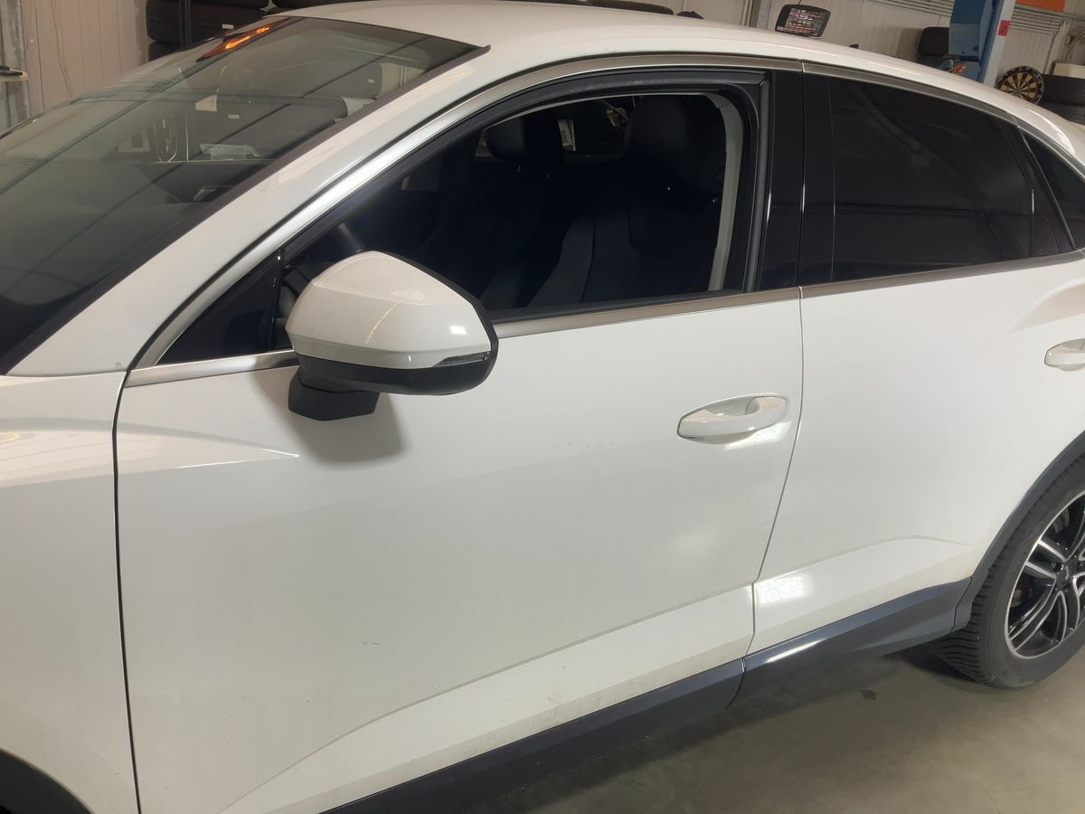 Audi Q3 2021 — photo 5