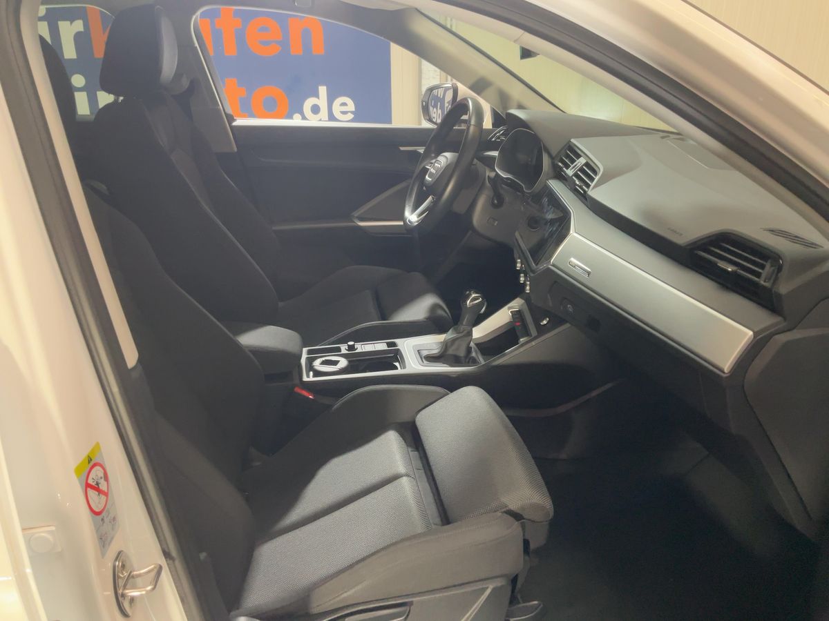 Audi Q3 2021 — photo 18