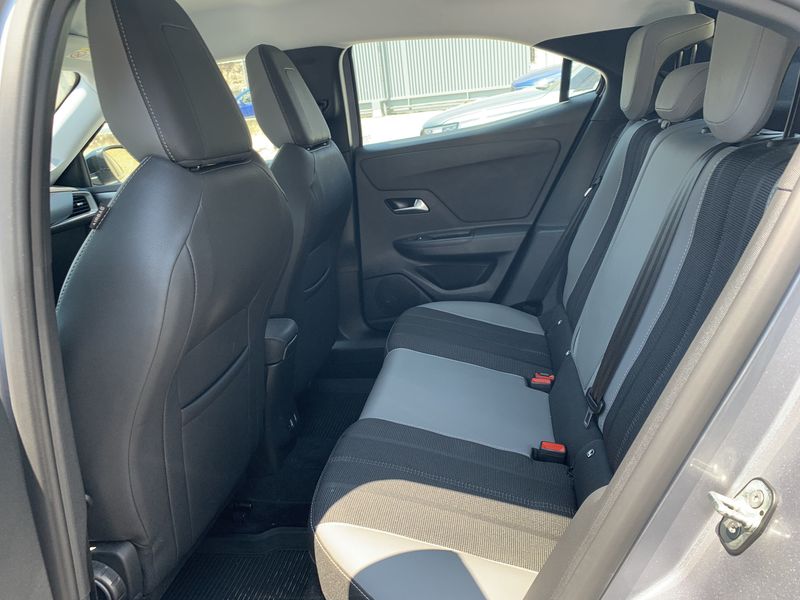 Opel Mokka X 1.2 Turbo Elegance — zdjęcie 13