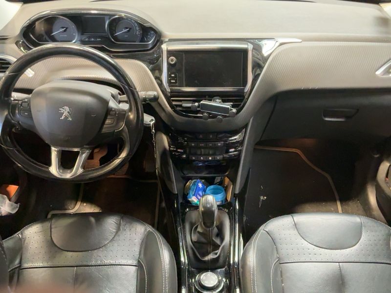Peugeot 2008 1.6 Blue-HDi Allure 2018 – снимка 17