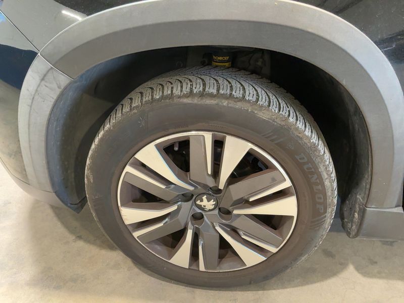 Peugeot 2008 1.6 Blue-HDi Allure 2018 – снимка 3