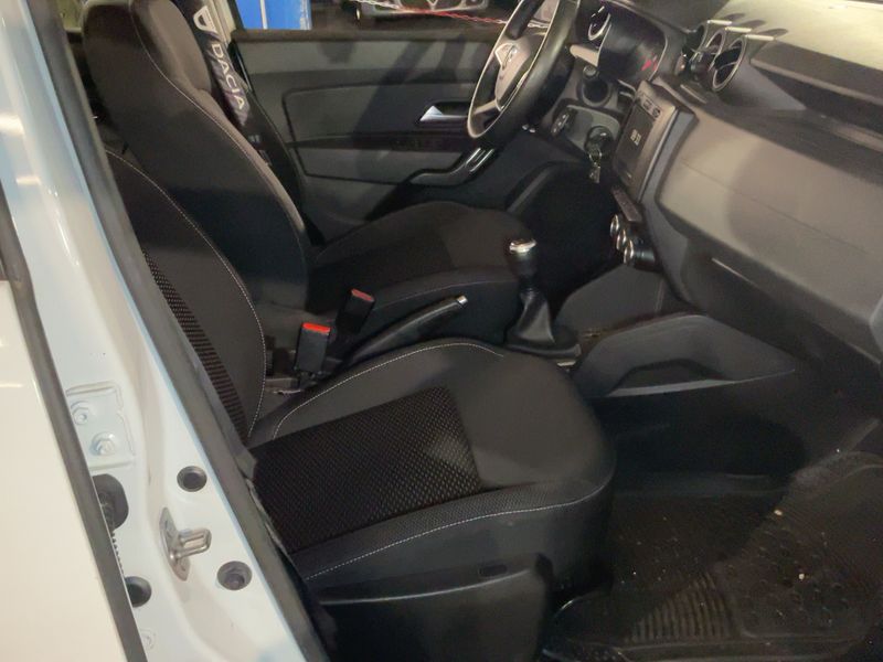 Dacia Duster 1.0 TCe LPG Comfort — zdjęcie 11