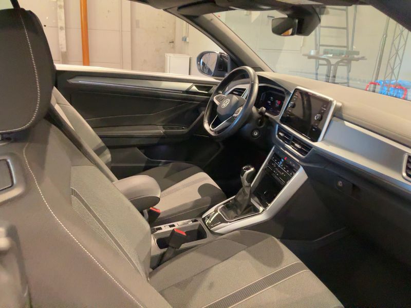 Volkswagen T-Roc 1.0 TSI Style — zdjęcie 11