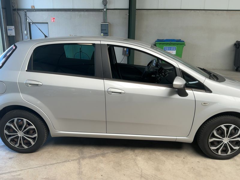 Fiat Punto 1.2 Pop — zdjęcie 7