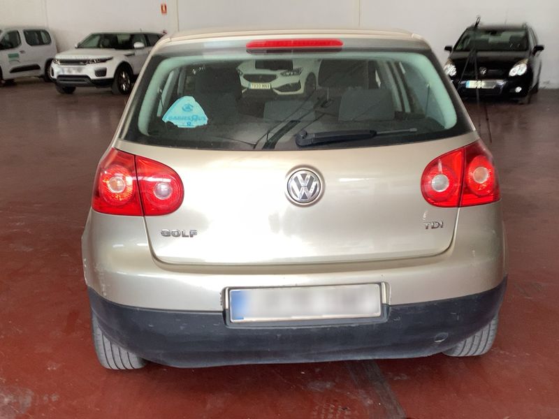 Volkswagen Golf V 1.9 TDI Highline — zdjęcie 5