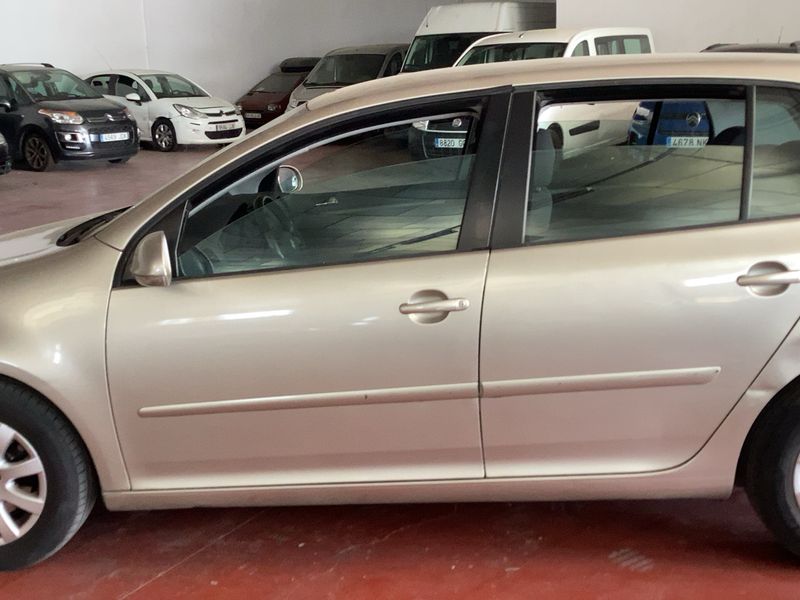 Volkswagen Golf V 1.9 TDI Highline — zdjęcie 4