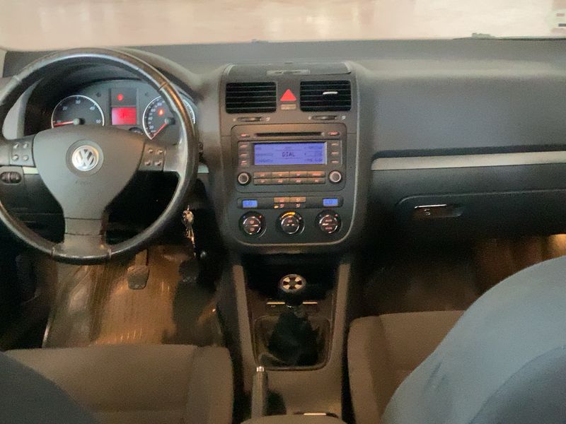 Volkswagen Golf V 1.9 TDI Highline — zdjęcie 12